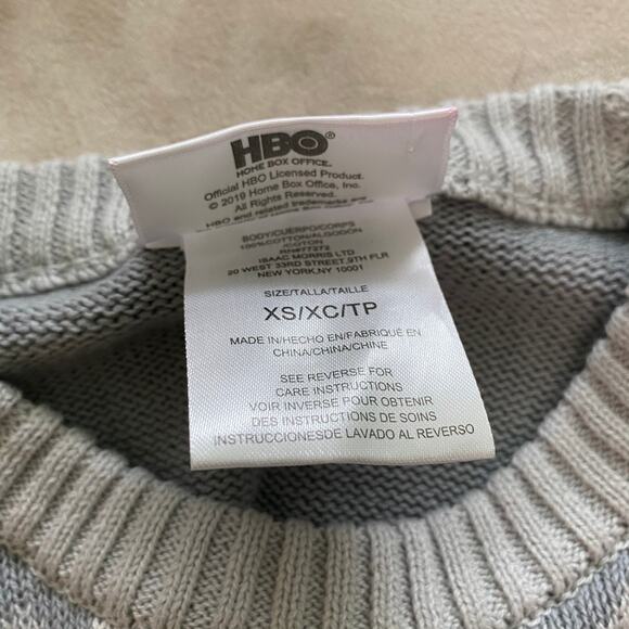 Game of Thrones NWOT Wolf Sweater Size XS Winter Is Here Gray Red Blue Novelty - Picture 5 of 7